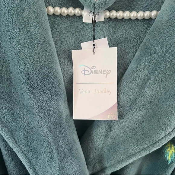 NWT Vera Bradley Disney Winnie The Pooh Hooded Fleece Robe Limited Edition | 2X| - Picture 9 of 10